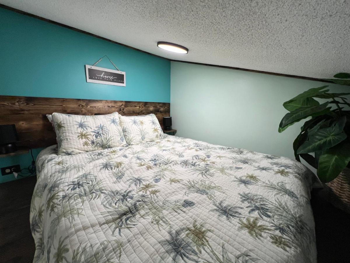 Cozy Loft With Parking And Private Patio W/ Grill Apartment วิลมิงตัน ภายนอก รูปภาพ
