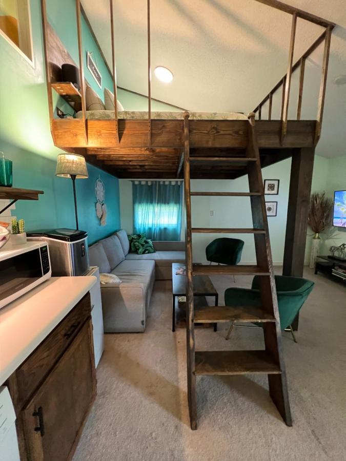 Cozy Loft With Parking And Private Patio W/ Grill Apartment วิลมิงตัน ภายนอก รูปภาพ