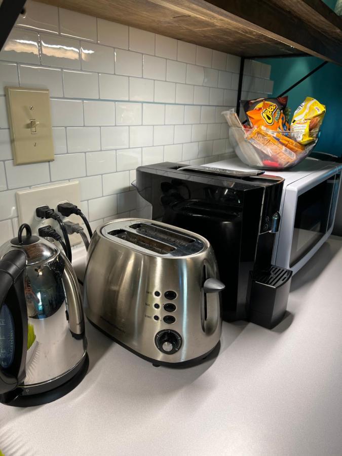 Cozy Loft With Parking And Private Patio W/ Grill Apartment วิลมิงตัน ภายนอก รูปภาพ