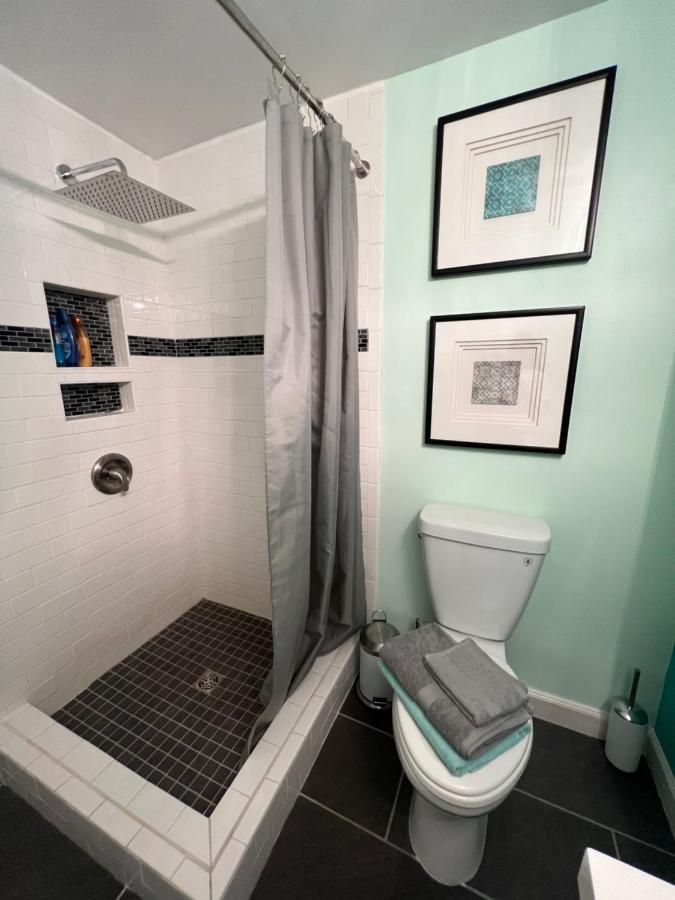 Cozy Loft With Parking And Private Patio W/ Grill Apartment วิลมิงตัน ภายนอก รูปภาพ
